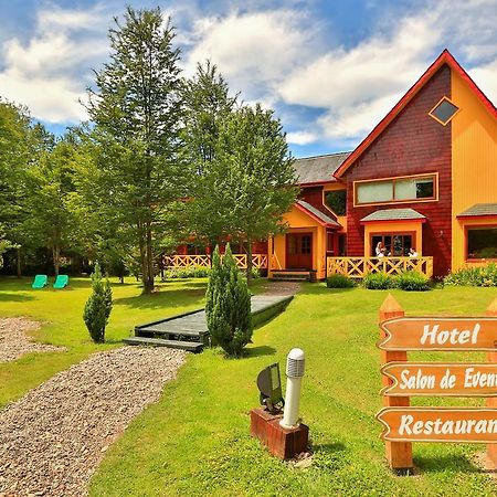Hotel Y Cabanas Patagonia Green Пуерто-Айсен Екстер'єр фото