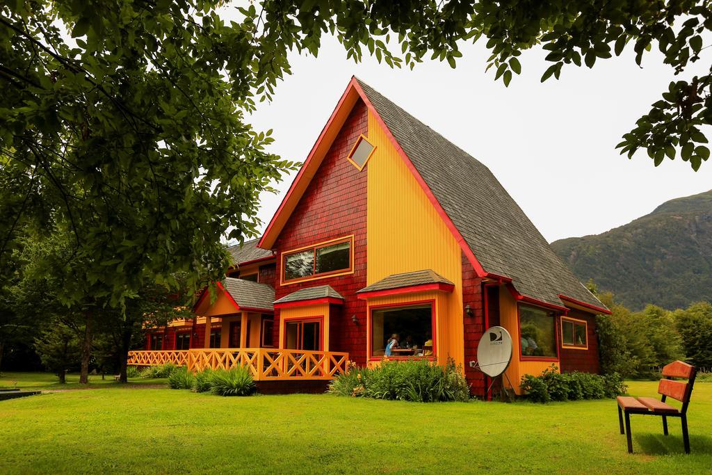 Hotel Y Cabanas Patagonia Green Пуерто-Айсен Екстер'єр фото