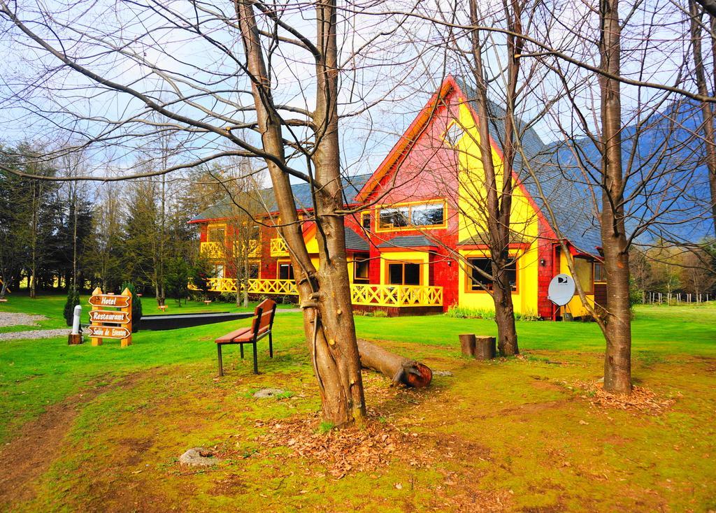 Hotel Y Cabanas Patagonia Green Пуерто-Айсен Екстер'єр фото