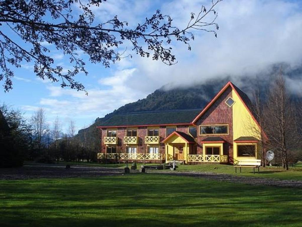 Hotel Y Cabanas Patagonia Green Пуерто-Айсен Екстер'єр фото
